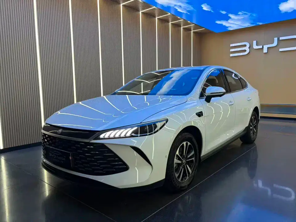 BYD Qin PLUS DM-i Smart Drive Edition 120KM Surpassing Type 2025