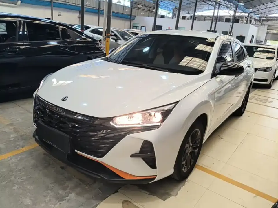 Dongfeng Aeolus Yixuan Mach Edition 1.5L Automatic Chase Edition 2023
