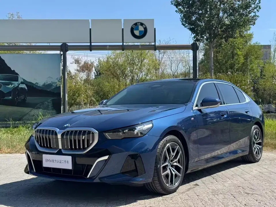 BMW i5 eDrive 35L Premium Model M Sport Package 2024