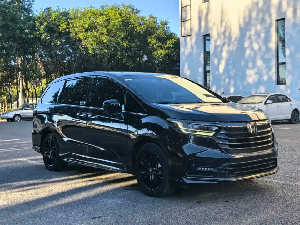 Honda Odyssey 2.0L e:HEV Sharp·Comfort Edition 2023