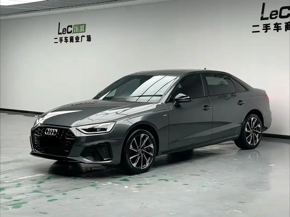 Audi A4L 40 TFSI Luxury Sport 2023