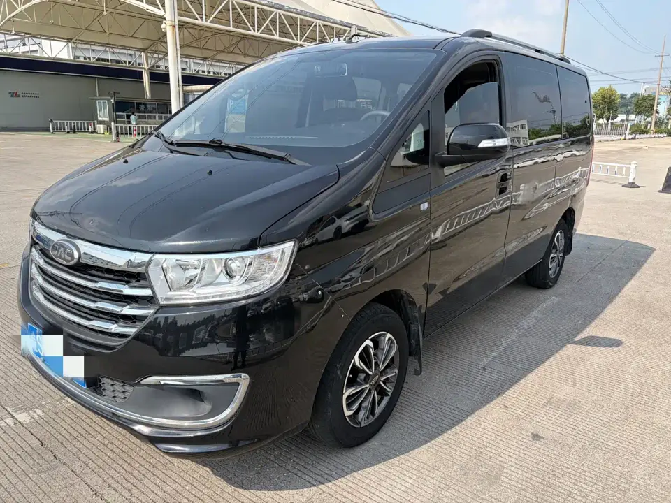 JAC Refine M3 PLUS IKEA Edition 1.8L Luxury 2021