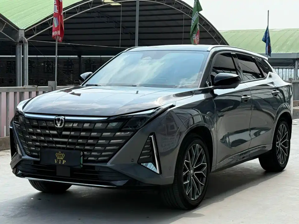 Changan UNI-Z New Energy Smart New Blue Whale 125km Warship Edition 2025