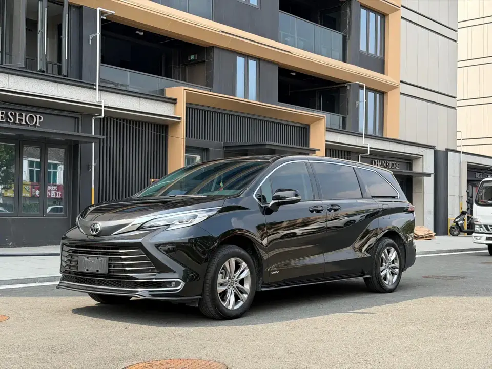 Toyota Sienna 2.5L Hybrid Comfort Edition 2025