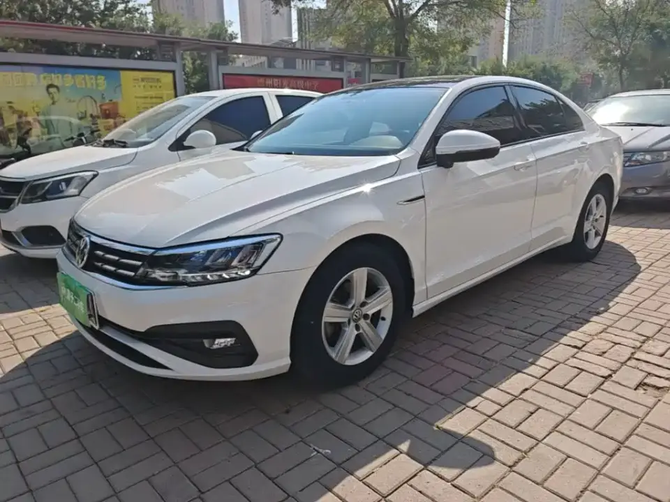 Volkswagen Lamando 230TSI DSG Fashion Edition 2022