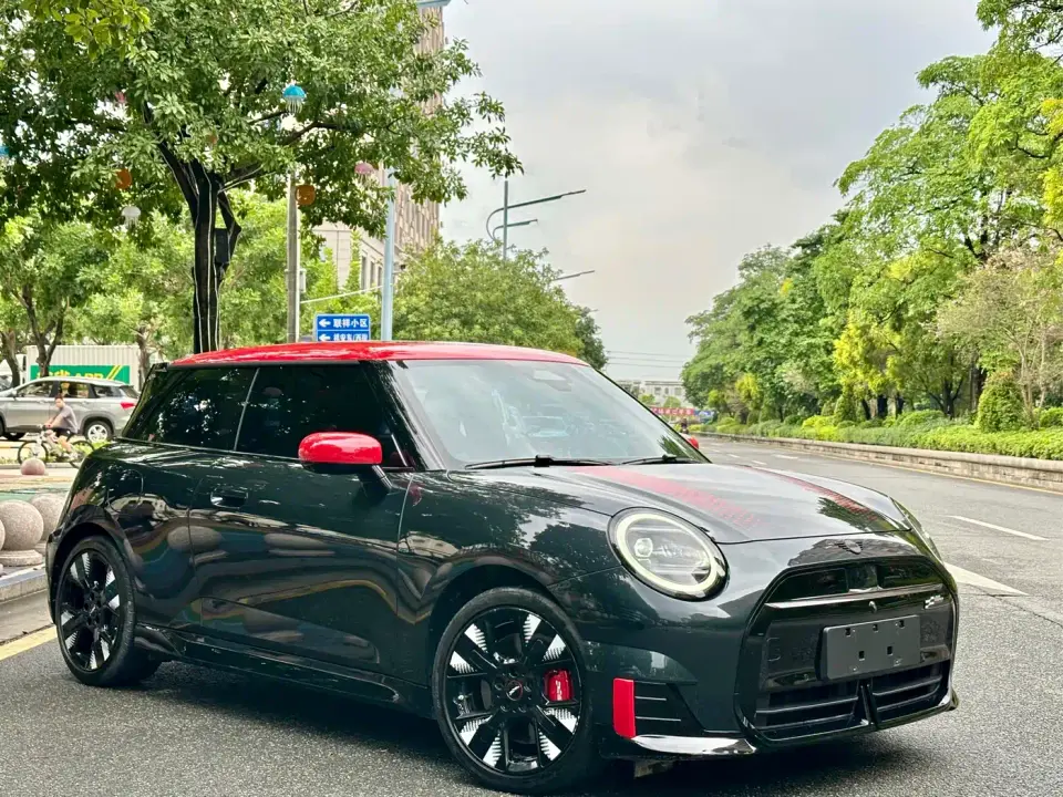 Mini Electric MINI JCW JOHN COOPER WORKS 2025