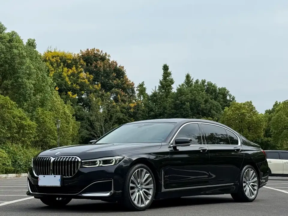 BMW 7 Series Model 740Li Leading Luxury Package 2021