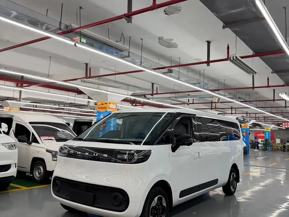 SAIC Maxus Dana M1 M1 Long Wheelbase Low Roof Non-commercial Version 64kWh 9-Seater 2025