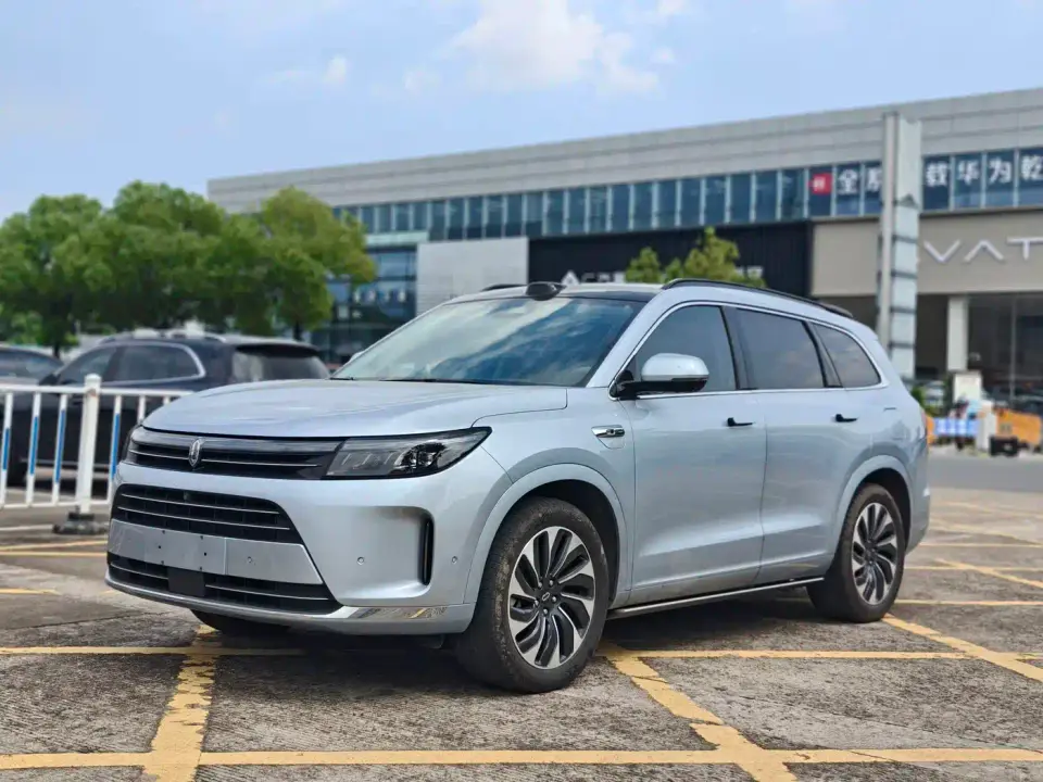 AITO Wenjie AITO M7 1.5T Smart AWD Max Edition 5-Seater 2024