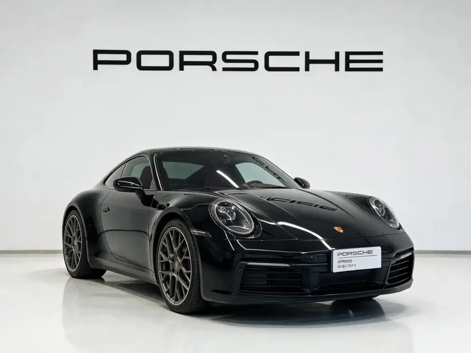 Porsche 911 Carrera 3.0T 2024