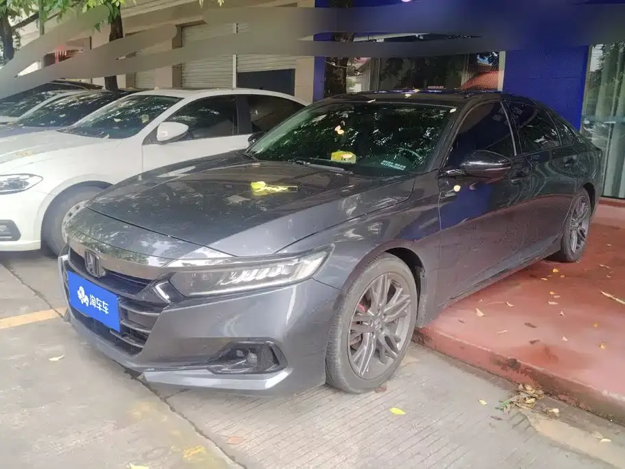 Honda Accord 260TURBO Phantom Night Premium 2022