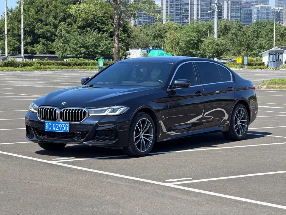 BMW 5 Series 525Li M Sport Package 2021