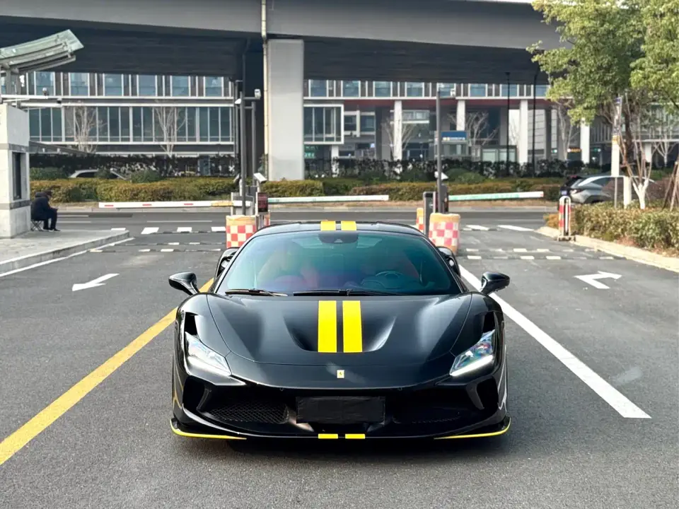 Ferrari F8 Tributo 3.9T V8 2023