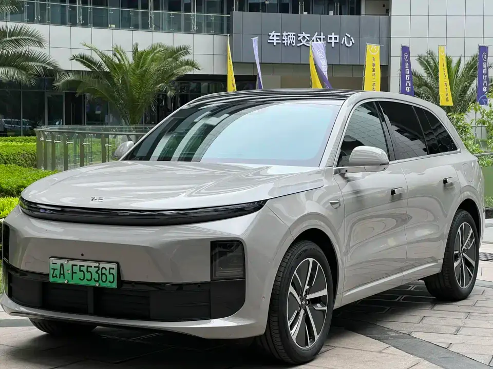 Li Auto L6 Pro 2025