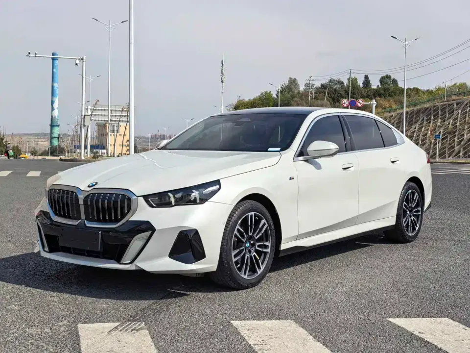 BMW 5 Series 525Li M Sport Package 2025