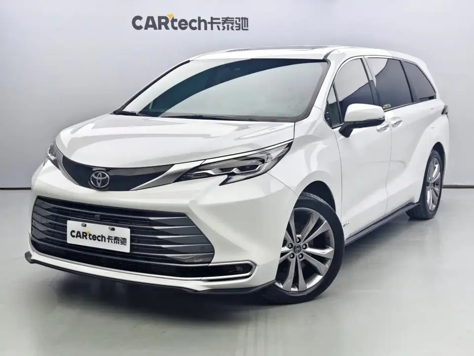 Toyota Sienna 2.5L Hybrid Comfort Edition 2022