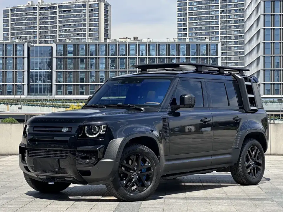Land Rover Defender Model 110 3.0T P400 Dark Special Edition 2023