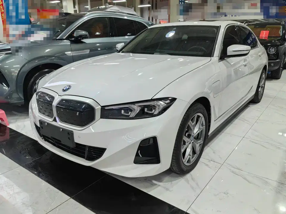 BMW i3 eDrive 35 L 2024