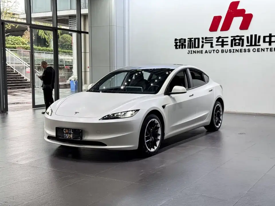 Tesla Model 3 Model Year Facelift Rear-Wheel Drive 2026