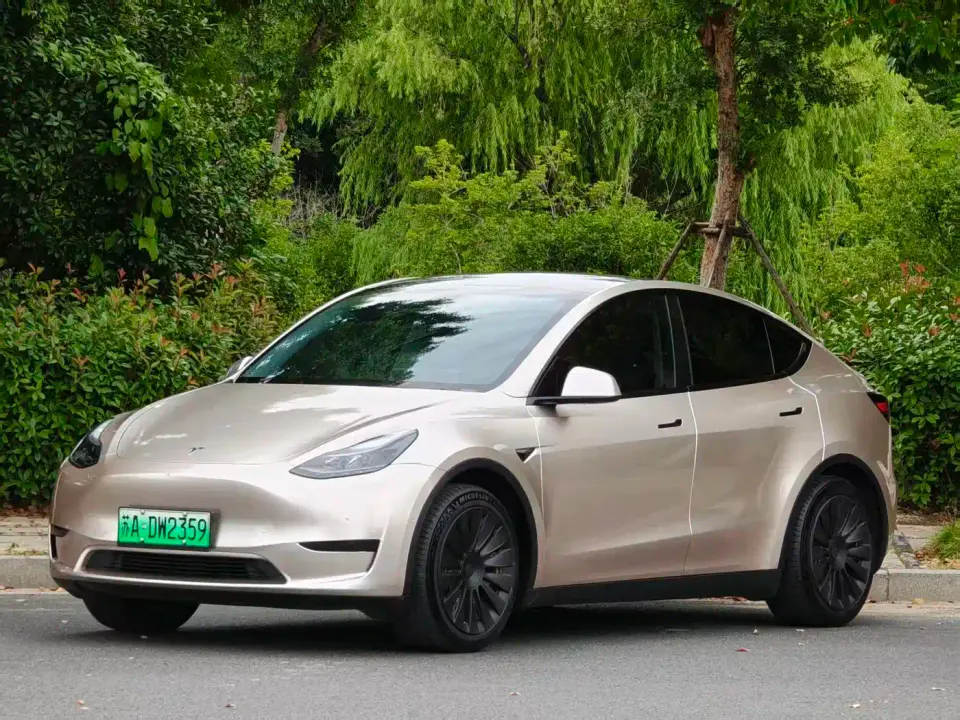 Tesla Model Y Facelift Rear-Wheel Drive Version 2023