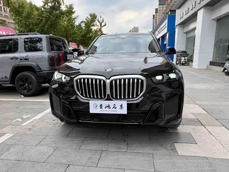 BMW X5 Model xDrive 30Li Exclusive M Sport Blackout Package 2025