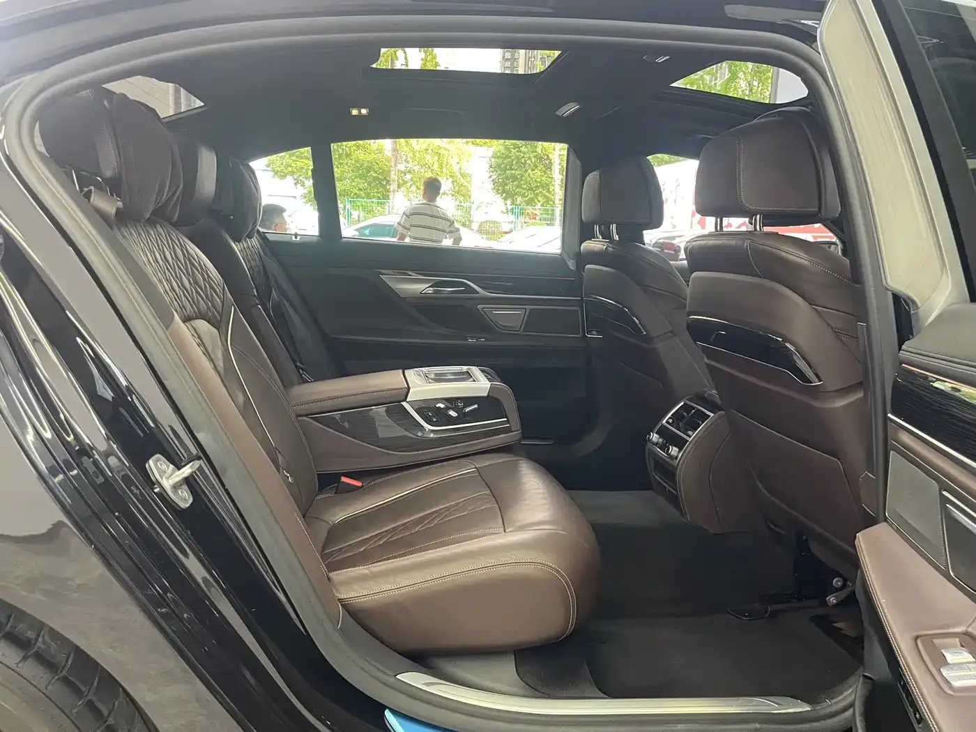 BMW 7 Series 730Li M Sport Package 2020 — фото 20