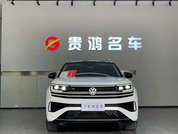 Volkswagen Talagon 380TSI 4WD R-Line Touring Edition 2024