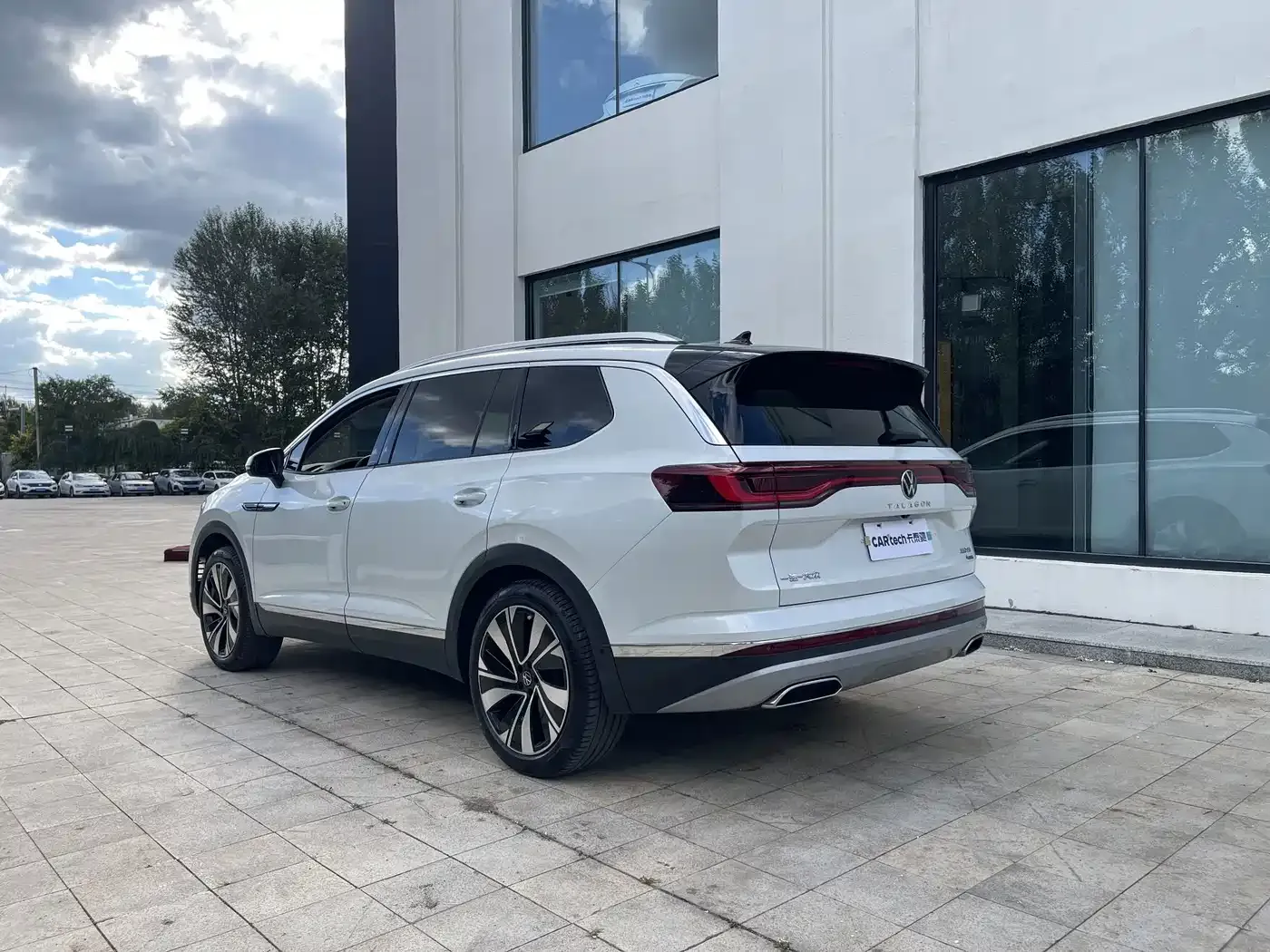 Volkswagen Talagon 380TSI 4WD Flagship Victory Edition 6-seater 2022 — фото 4
