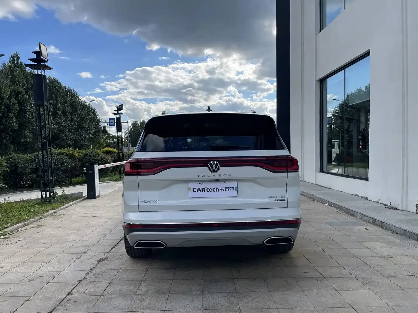 Volkswagen Talagon 380TSI 4WD Flagship Victory Edition 6-seater 2022 — фото 5