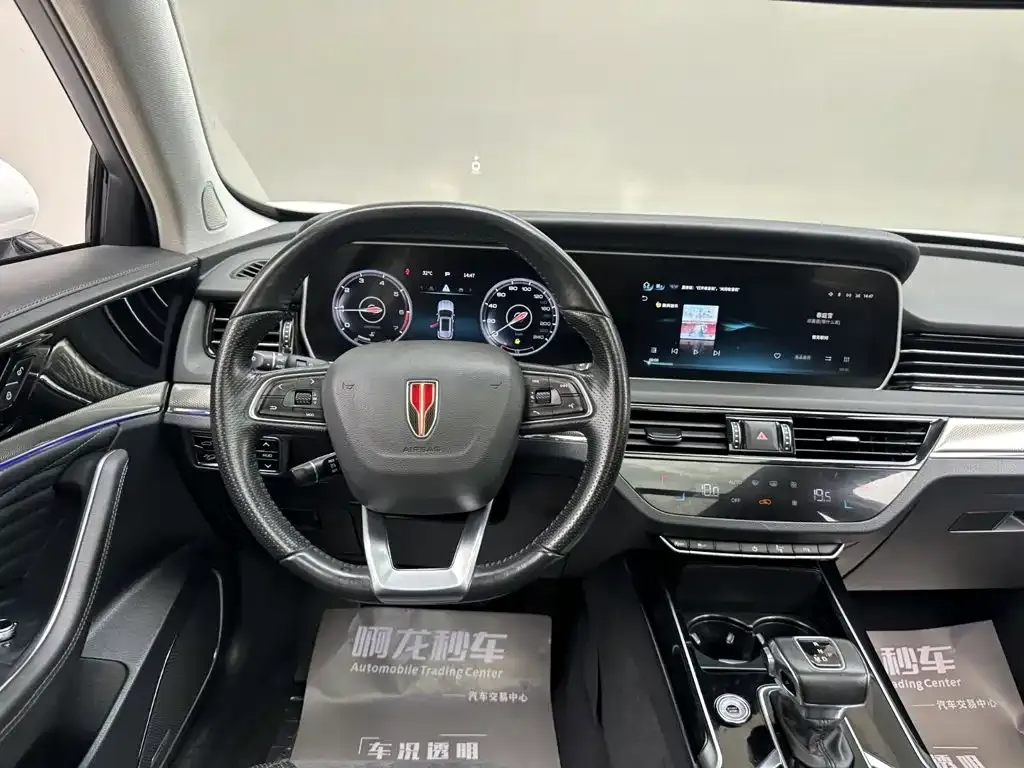 Hongqi HS5 Facelift 2.0T Smart Flag Enjoyment AWD Edition 2022 — фото 9