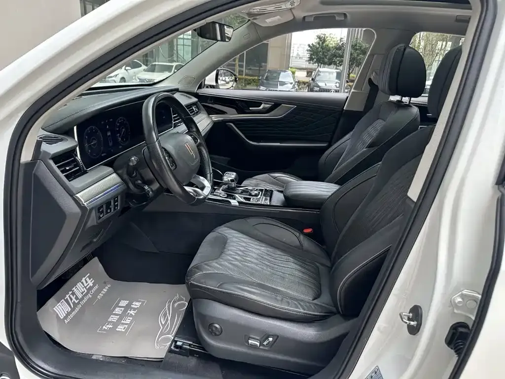 Hongqi HS5 Facelift 2.0T Smart Flag Enjoyment AWD Edition 2022 — фото 11