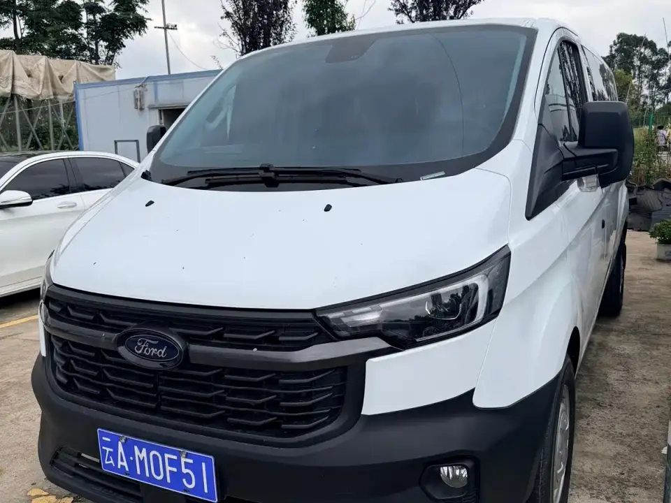 Ford Transit Model 2.0T Diesel Manual Multi-Purpose Commercial Vehicle Medium Wheelbase Low Roof 5/6-Seater 2024