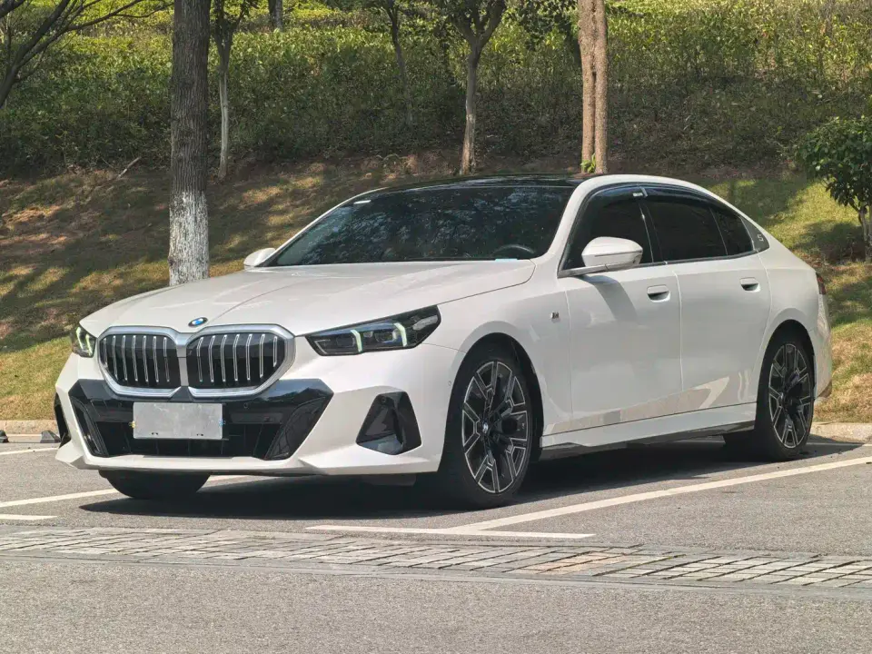 BMW 5 Series 530Li Premium M Sport Package 2025