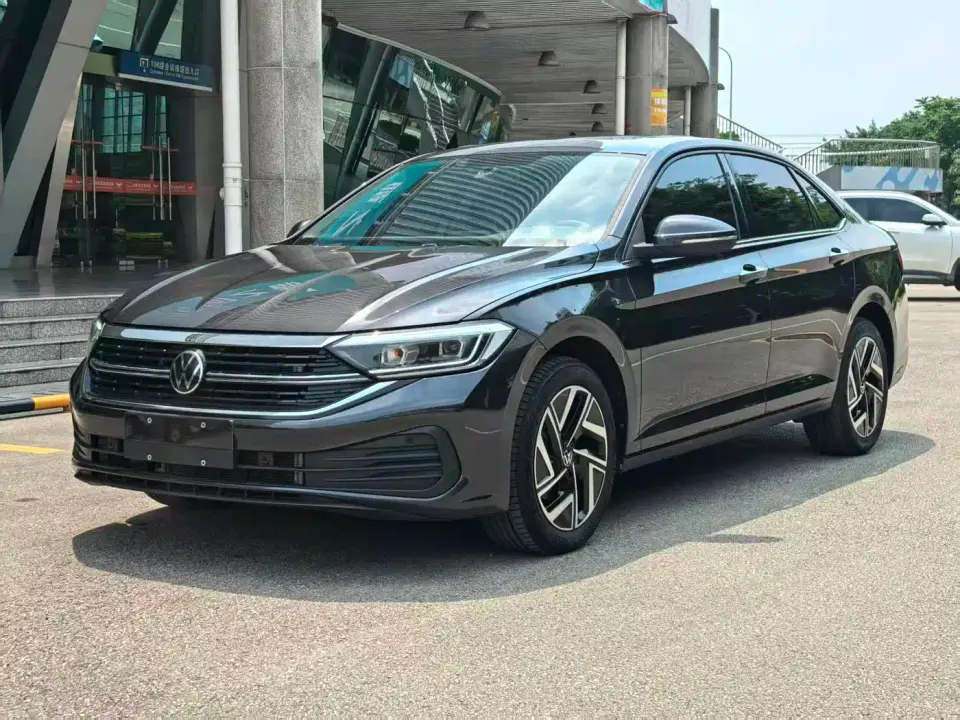 Volkswagen Sagitar Model Year Facelift 300TSI DSG Soaring Edition 2025
