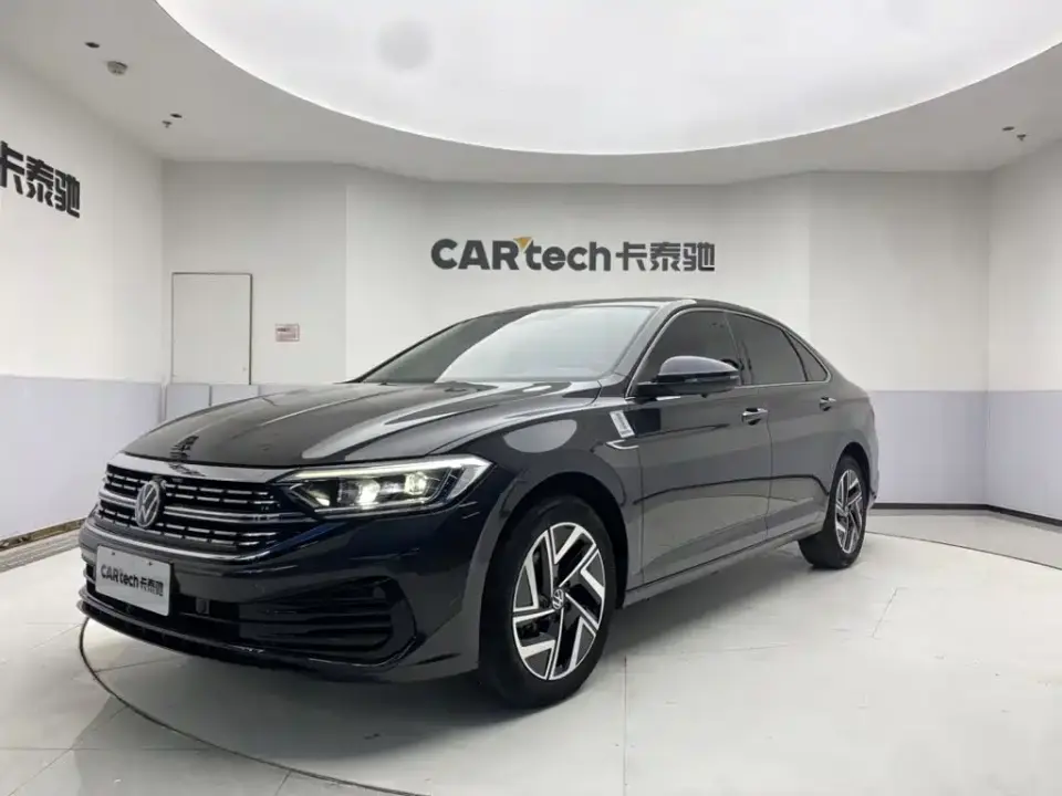 Volkswagen Sagitar 300TSI DSG Surpass Edition 2024