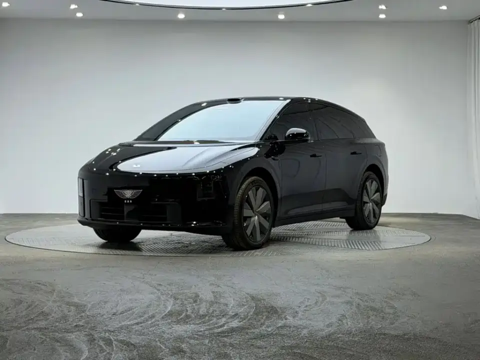 Li Auto i6 4WD Base Model 2026