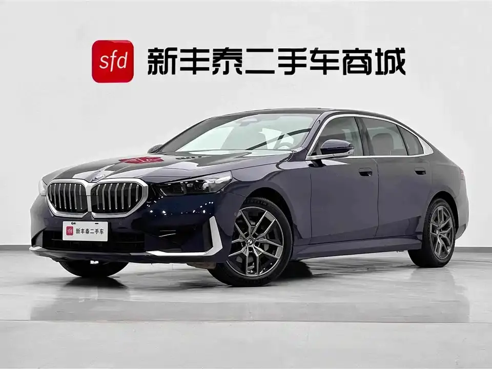 BMW 5 Series 530Li Leading Model Luxury Package 2024