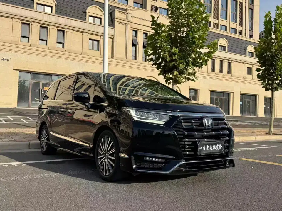 Honda Elysion 2.0L e:HEV Luxury 2023