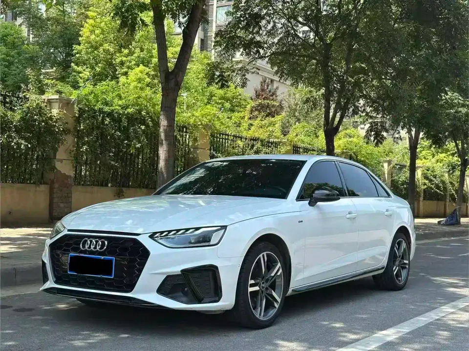 Audi A4L 40 TFSI Luxury Sport 2023