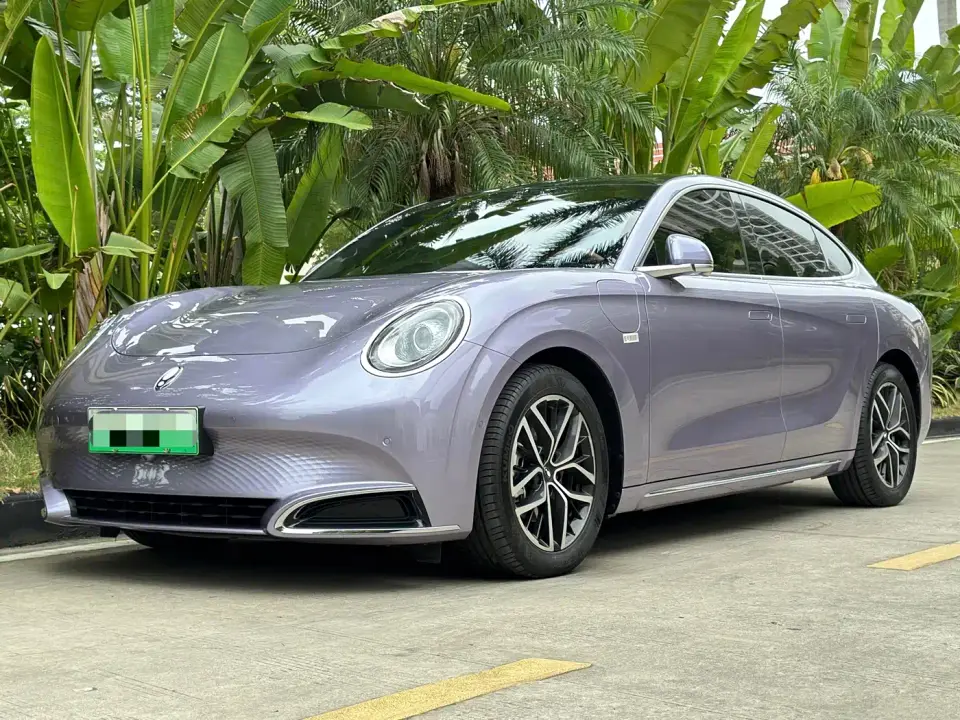 ORA Lightning Cat 555km Premium Edition 2025