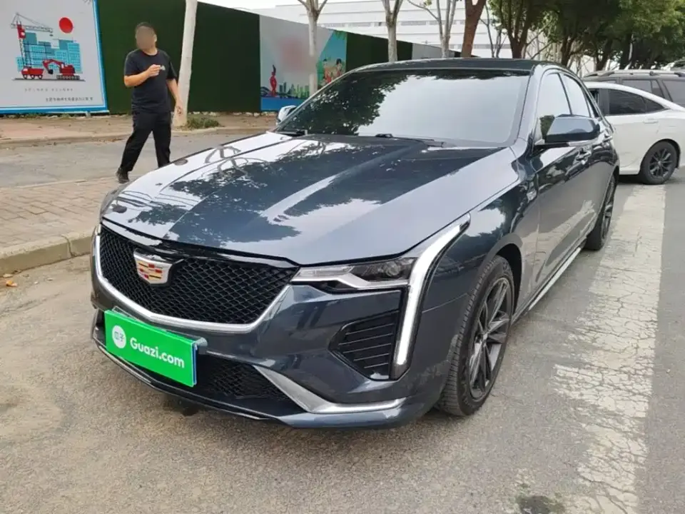 Cadillac CT4 28T Fashion Style 2022
