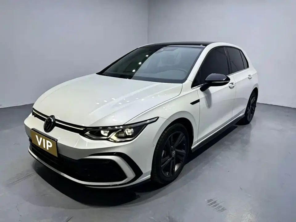 Volkswagen Golf Model 280TSI DSG R-Line 2022