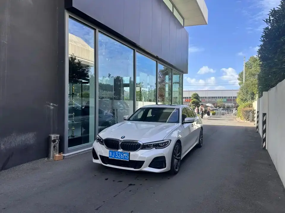 BMW 3 Series 325Li M Sport Package 2020
