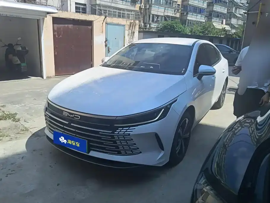BYD Destroyer 05 Glory Edition DM-i 120KM Luxury 2024