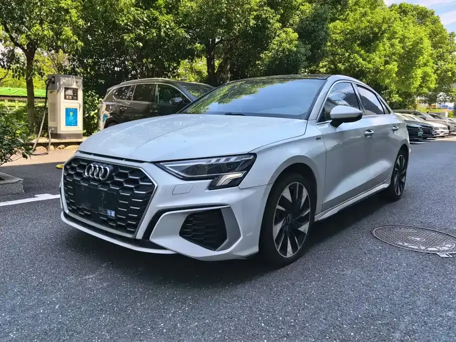 Audi A3 A3L Limousine 35 TFSI Fashion Sport 2024