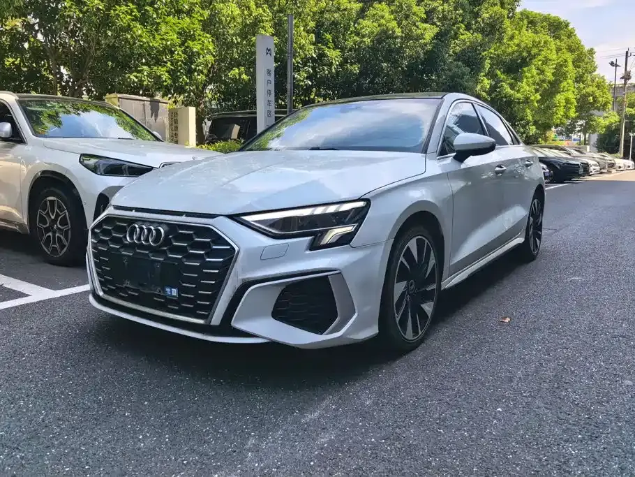 Audi A3 Model A3L Limousine 35 TFSI Fashion Sport 2024