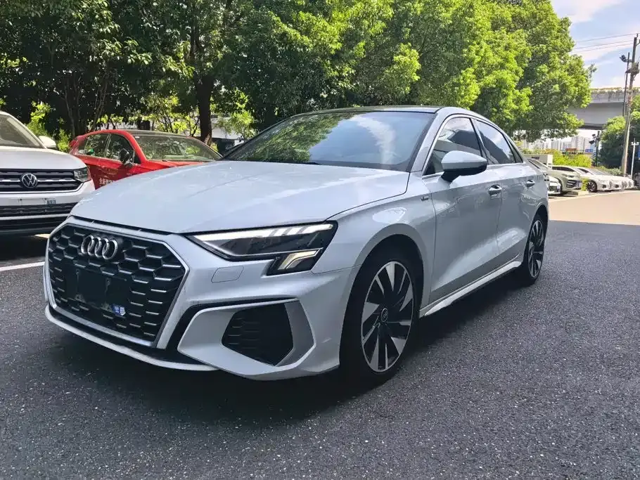 Audi A3 Model A3L Limousine 35 TFSI Fashion Sport 2024