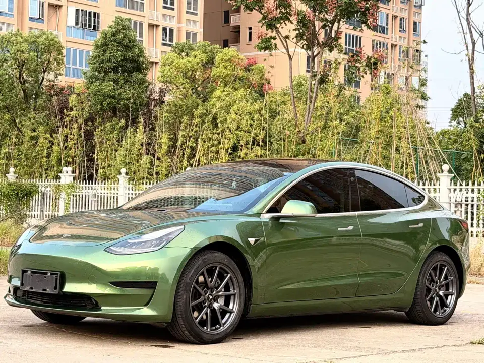 Tesla Model 3 Standard Range Rear-Wheel Drive Upgrade 2020
