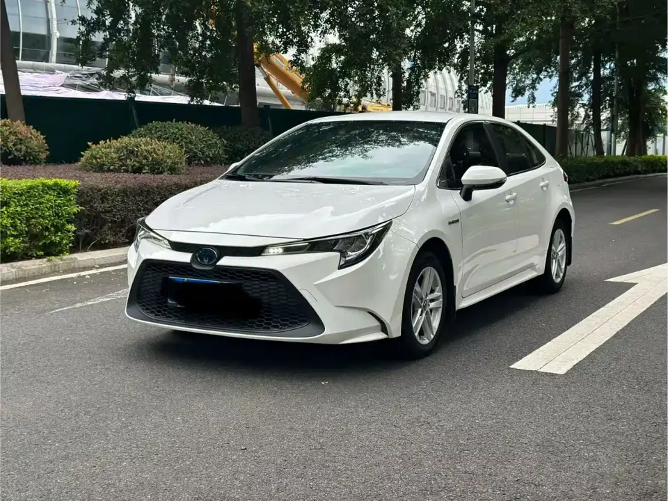 Toyota Levin Dual Engine 1.8H E-CVT Leading Edition 2022