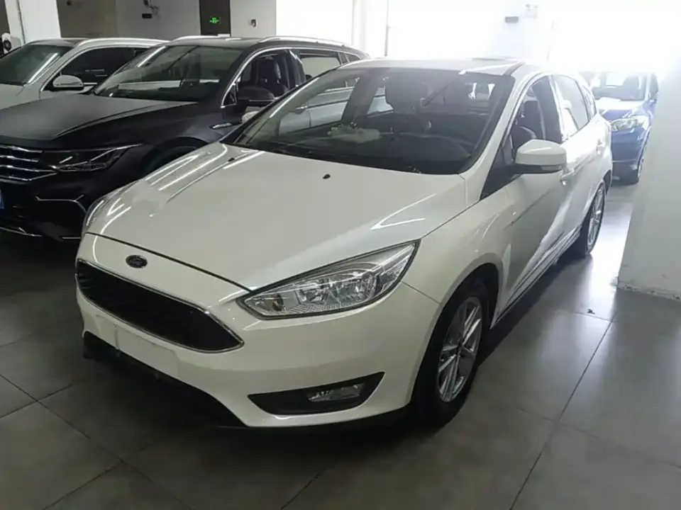 Ford Focus Hatchback Classic 1.6L Automatic Trend Smart Edition 2019